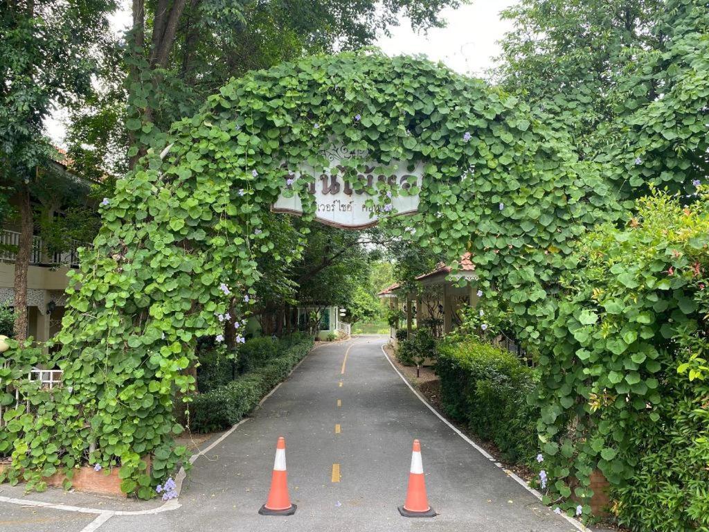 Ruen Maihom Riverside Cottage Kanchanaburi Luaran gambar