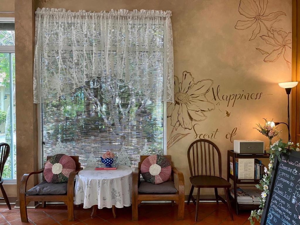 Ruen Maihom Riverside Cottage Kanchanaburi Luaran gambar