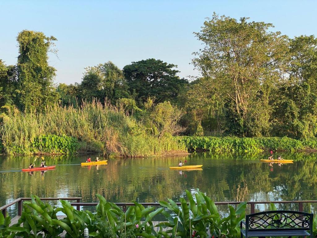 Ruen Maihom Riverside Cottage Kanchanaburi Luaran gambar