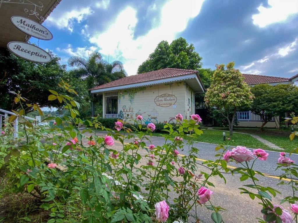 Ruen Maihom Riverside Cottage Kanchanaburi Luaran gambar