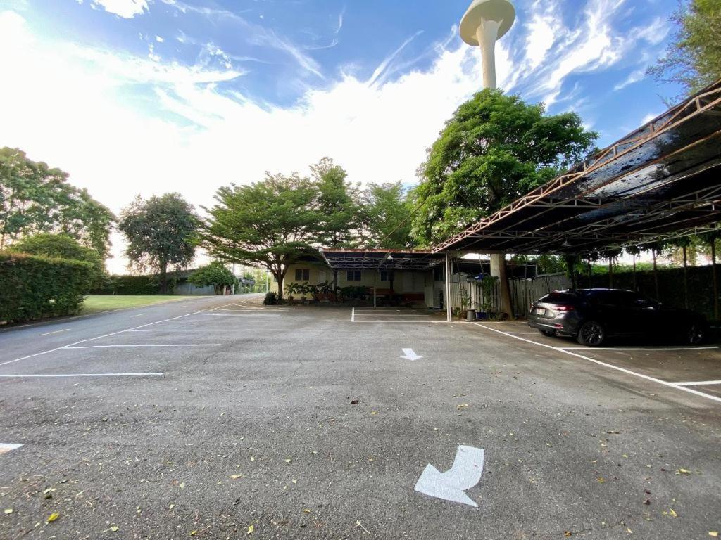 Ruen Maihom Riverside Cottage Kanchanaburi Luaran gambar