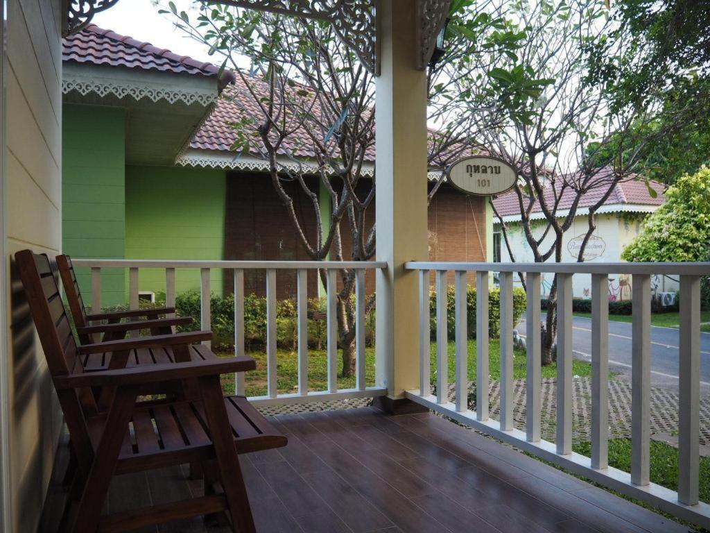 Ruen Maihom Riverside Cottage Kanchanaburi Luaran gambar