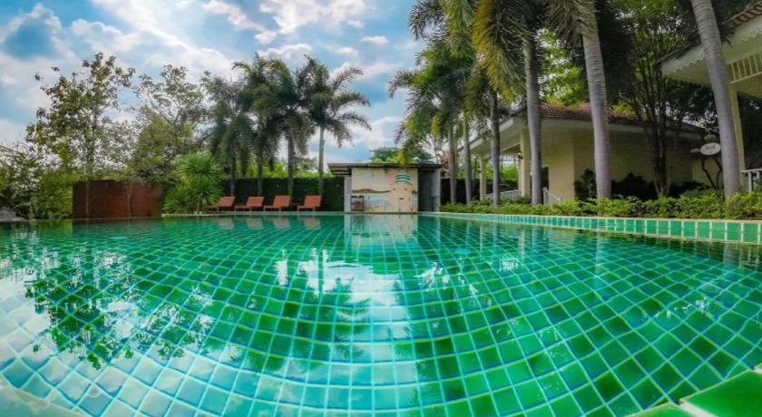 Ruen Maihom Riverside Cottage Kanchanaburi Luaran gambar